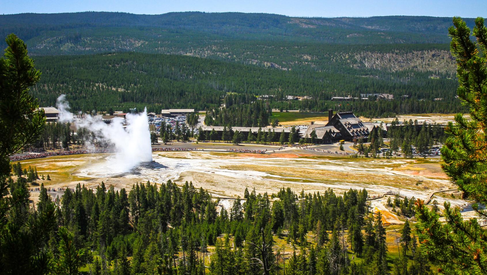 Yellowstone to Grand Teton National Parks Road Trip