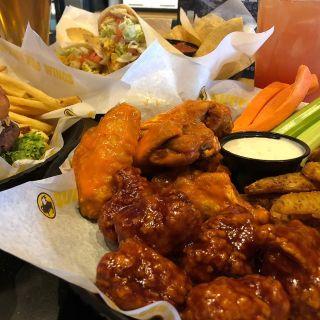 Buffalo Wild Wings - Holland