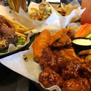 Buffalo Wild Wings - Lafayette - Cafferey Parkway