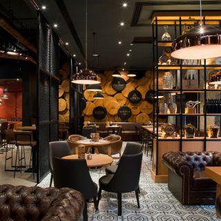 The Warehouse Wine & Tapas Bar  / Pearl Rotana Capital Centre / Abu Dhabi