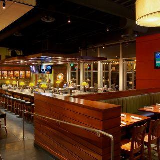 Houlihan's - Garland