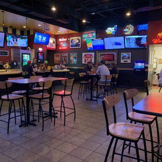 Buffalo Wild Wings - Jefferson City