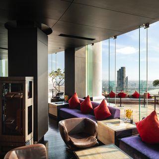 Distil Bar – Tower Club at lebua State Tower