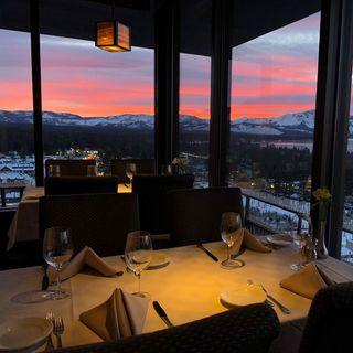 Friday's Station Steak & Seafood Grill - Harrah's Lake Tahoe