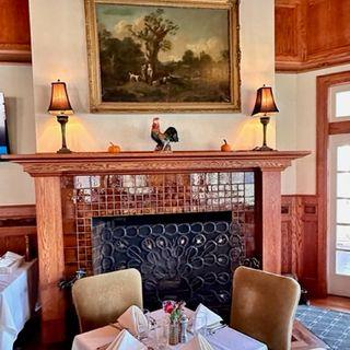 Turner Hill Grille Room