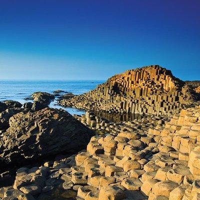 Guided Day Tour of Giant's Causeway from Belfast by Comfortable Coach