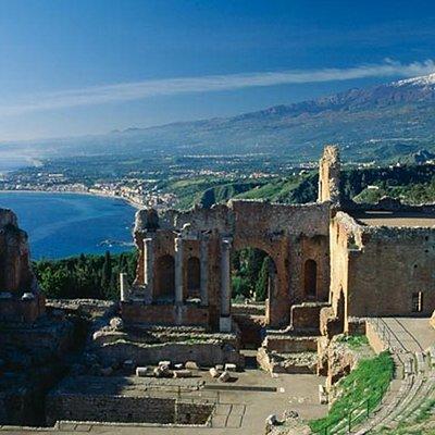  Full Day Taormina and Castelmola Tour with Messina Shore Excursion