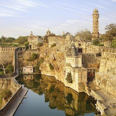 Chittorgarh sightseeing Tour by Car & tour guide - All Inclusive