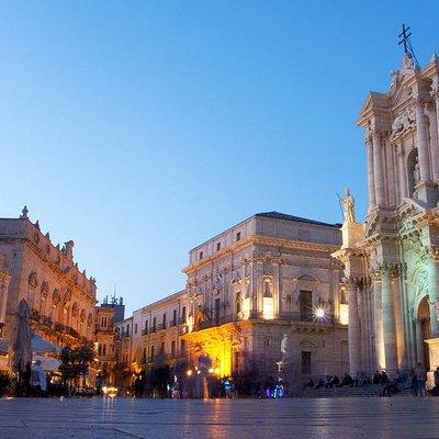 Private tour to Syracuse - Archaeological Park and Ortigia with option of Food and Wine tasting