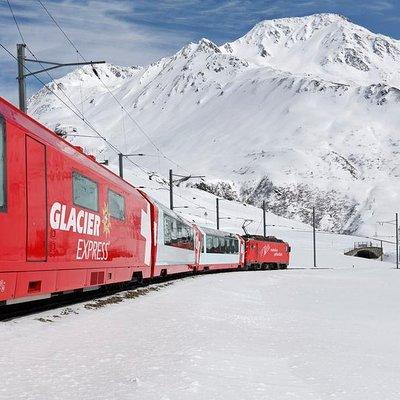 Glacier Express Panoramic Train Round Trip in one Day Private Tour from Bern