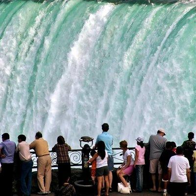 Niagara Falls Sightseeing Day Tour from Toronto