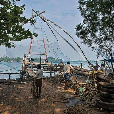 Kochi Tour Guide -A Heritage walking tour in Fort kochi and Mattancherry !