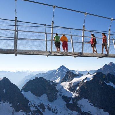 Mt Titlis Glacier Paradise Tour from Zurich With Lucerne