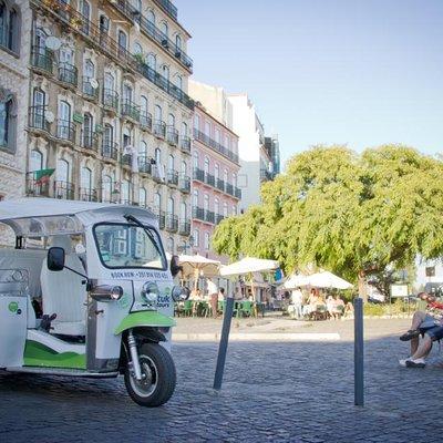 1.5-Hour Private Tuk Tuk Tour of Lisbon Old Town and City Center