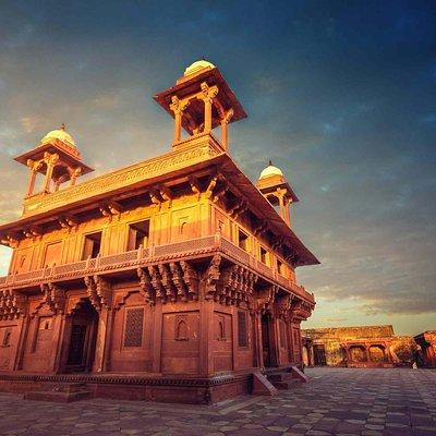 Private Fatehpur Sikri Tour sightseeing by Car - All Inclusive