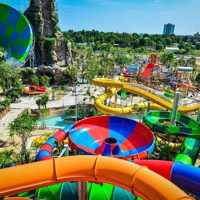 Vana Nava Waterpark Hua Hin Day Ticket include Towel and Locker