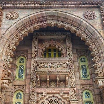 Chennai Museum Walk with a Storyteller