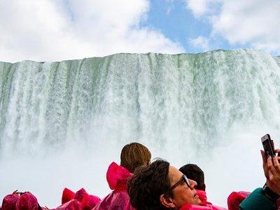 Niagara Falls One Day Sightseeing Tour from Toronto