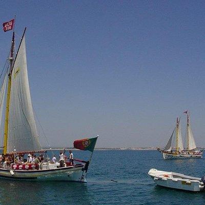 Sailing cave tour Ponta da Piedade Lagos