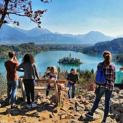 Slovenian highlights - Lake Bled, Postojna Cave & Predjama Castle from Ljubljana