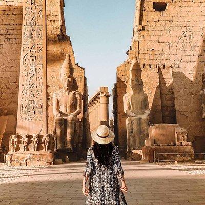 Luxor Private Full-Day Tour: Discover the East and West Banks of the Nile