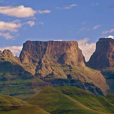 Drakensberg Mountains & Nelson Mandela Capture Site Full Day Safari