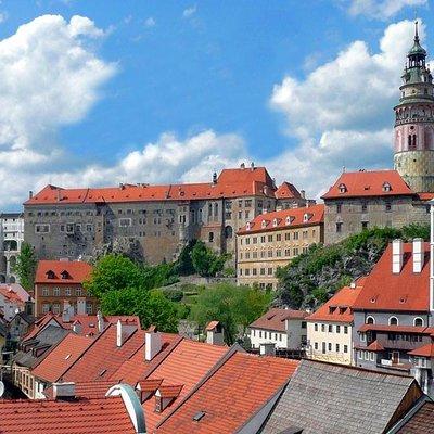 Private Transfer from Passau to Prague with Stopover in Cesky Krumlov