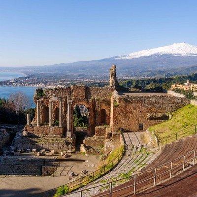 ETNA & WINE, TAORMINA TOUR FD from CATANIA (GUIDE and LUNCH Included)