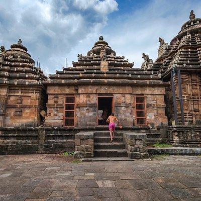 Spiritual Trails of Bhubaneswar (3 Hours Guided Temples Tour with Tuk Tuk Ride)