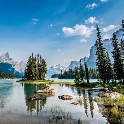 Jasper National Park Tour: Maligne Valley, Medicine Lake and Spirit Island