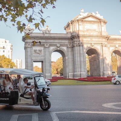 Expert Plus Tour of Madrid in Private Eco Tuk Tuk