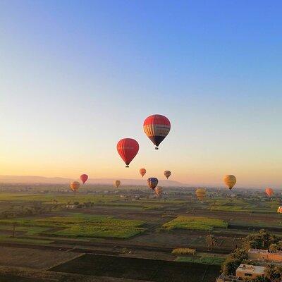 Luxury Sunrise Balloon Ride in Luxor with Hotel Pickup