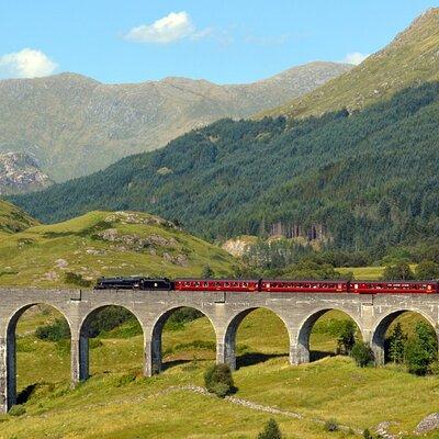 Edinburgh: Glenfinnan Viaduct, Glencoe and Fort William Tour