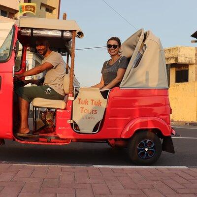 Tuk Tuk Private City Tour in Colombo - All-inclusive