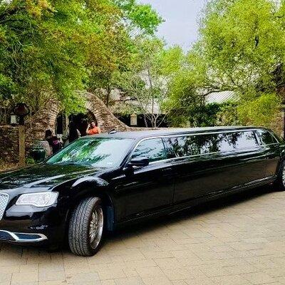 Texas Hill Country Group Wine Tour by Limousine