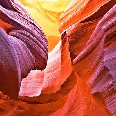 Upper or Lower Antelope Canyon & Horseshoe Bend Tour from Page