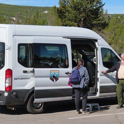 Lower Loop Van Tour from West Yellowstone: Grand Prismatic and Old Faithful