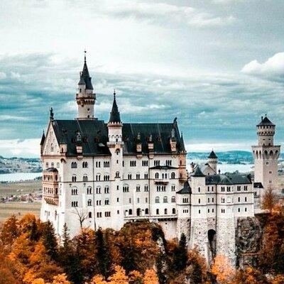 Neuschwanstein Castle and Linderhof Private Tour from Munich 