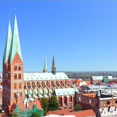 Lübeck Scavenger Hunt and Highlights Self-Guided Tour