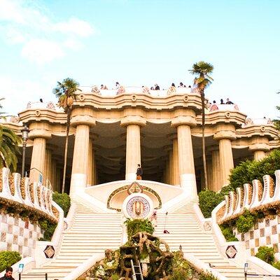 Park Guell & Sagrada Familia Tour with Skip the Line Tickets 