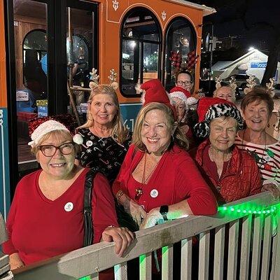 Christmas Carol Trolley Holiday Music & Lights Tour in Sarasota