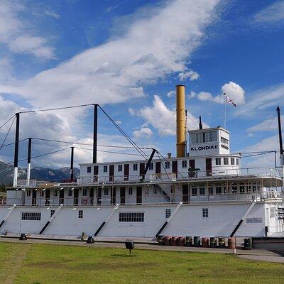 Whitehorse City & Nature Tour