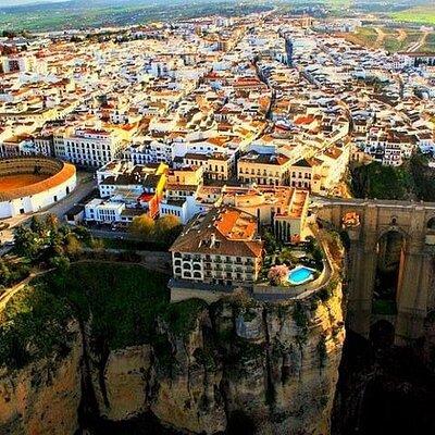 Full Day Private Tour to Ronda and Marbella from Málaga