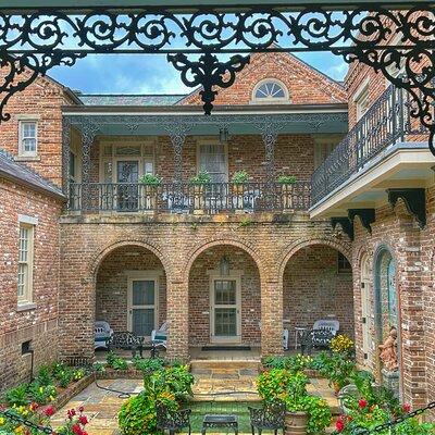 Historic Mobile: A Private Day Tour with Bellingrath Gardens