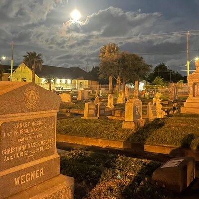 Galveston's Haunted Cemetery Walking Tour