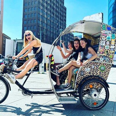 Rickshaw Tours Berlin - Groups of up to 16 people with several rickshaws