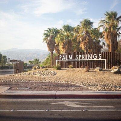 Palm Springs Self-Guided Driving Audio Tour