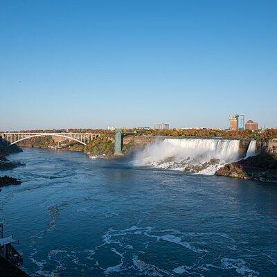 Transfer Buffalo Niagara International Airport BUF to Niagara Falls,Canada