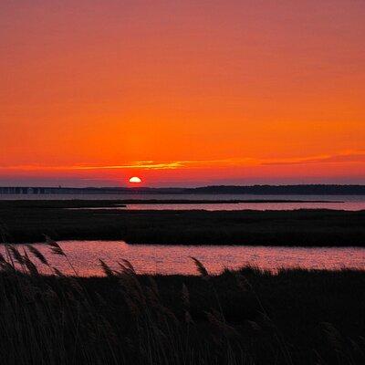 2-Hour Sunset Pontoon Boat Rental in Dewey Beach