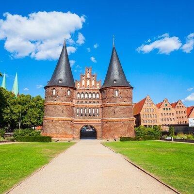 Self-guided scavenger hunt and city game in Lübeck